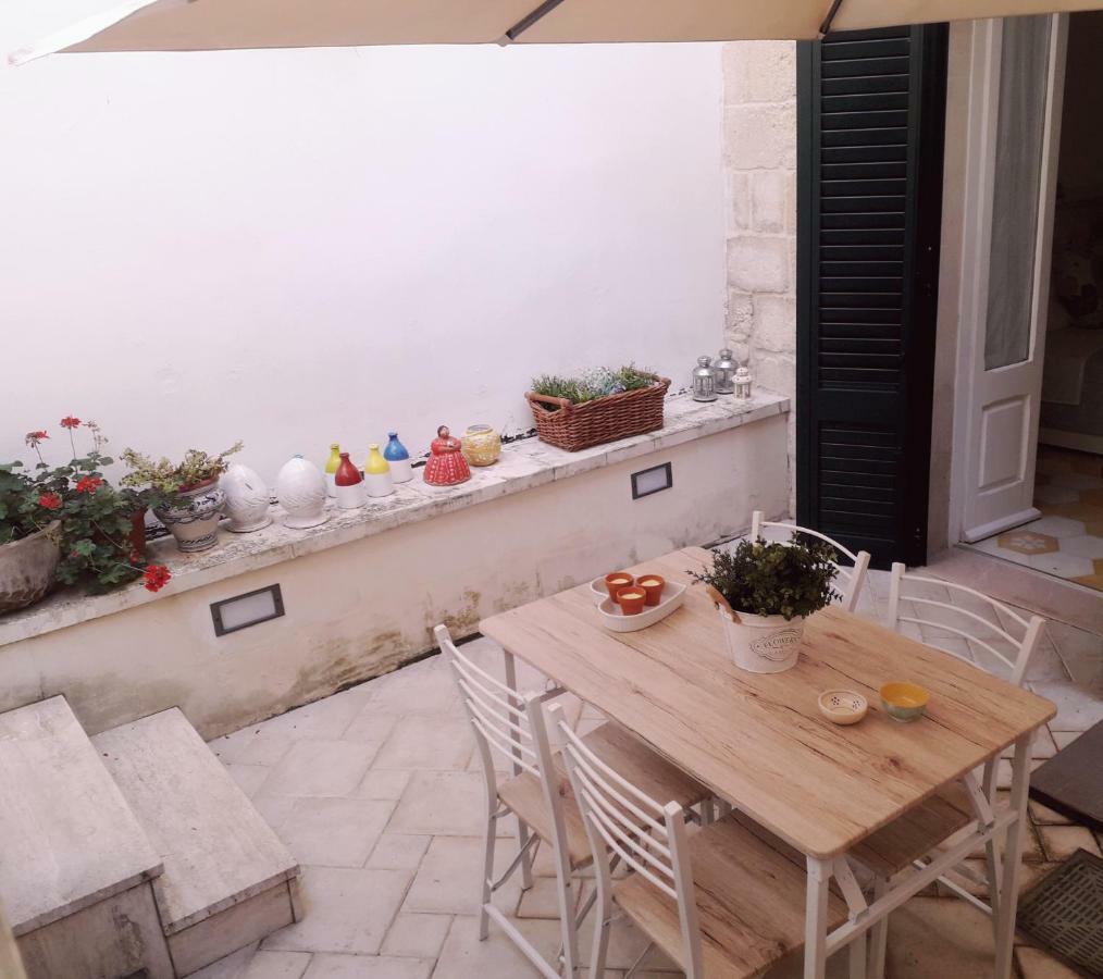 Li Frati Casa Vacanze Lecce Exterior foto